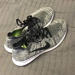 Nike free run flyknit